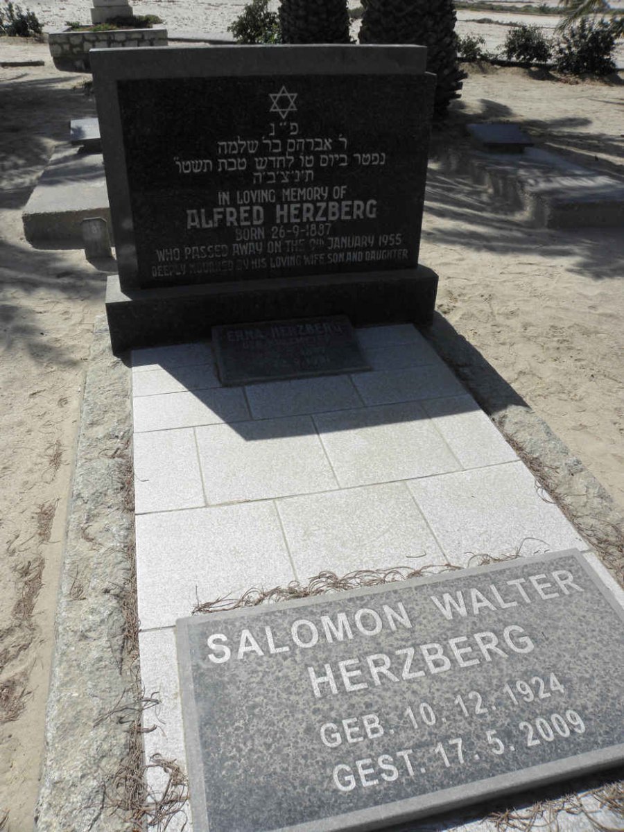 HERZBERG Alfred 1897-1955 :: HERZBERG Salomon Walter 1924-2009 :: HERZBERG Erna nee KULEMEYER 1897-1981