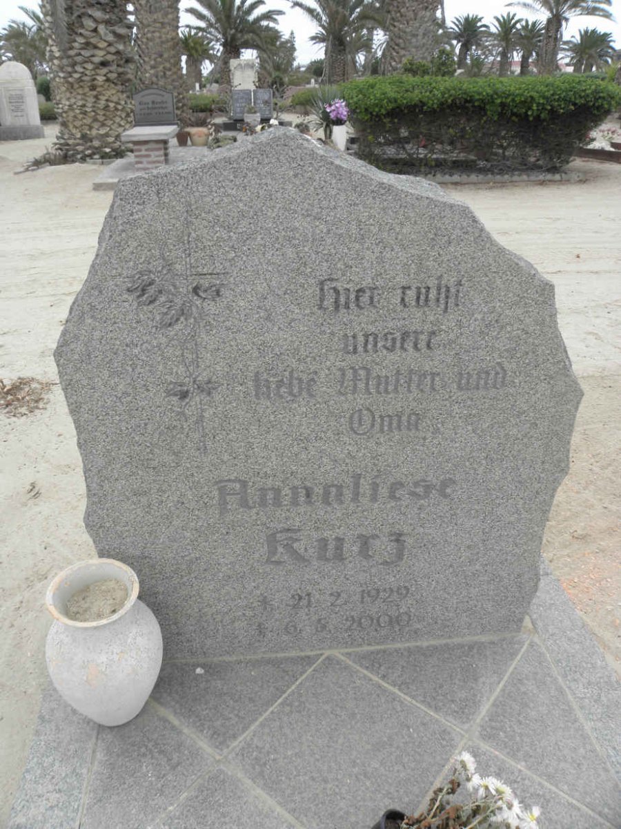 KURZ Annaliese 1929-2000