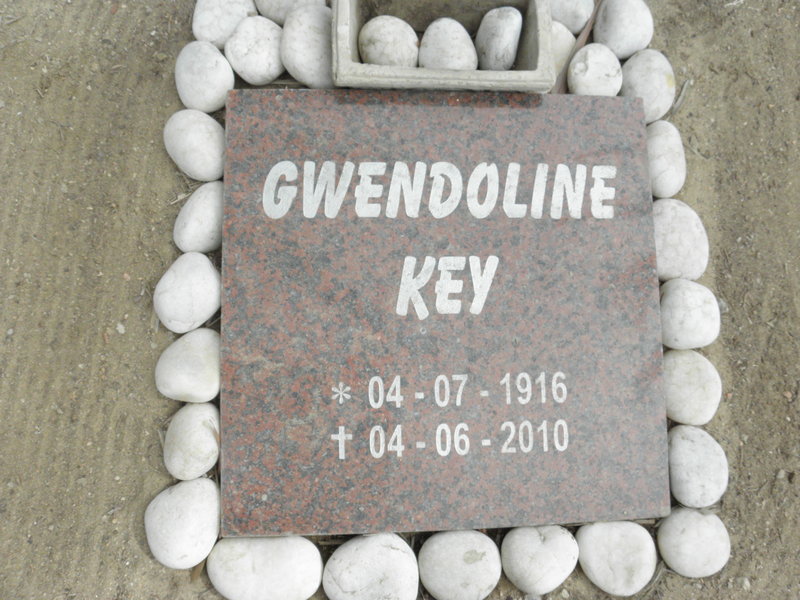 KEY Gwendoline 1916-2010