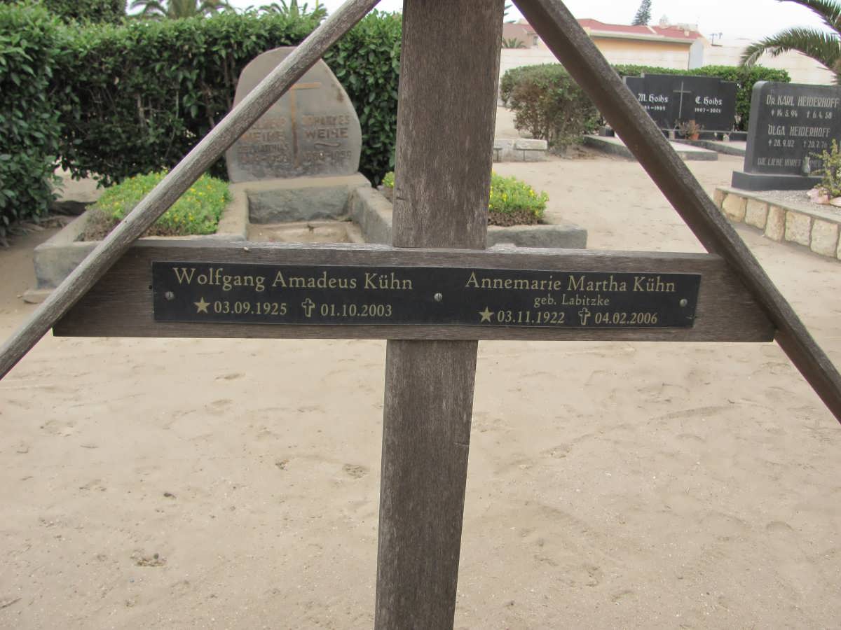 KÜHN Wolfgang Amadeus 1925-2003 &amp; Annemarie Martha LABITZKE 1922-2006