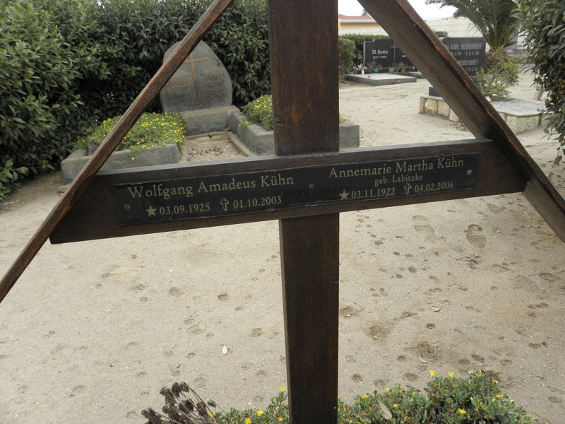 KÜHN Wolfgang Amadeus 1925-2003 &amp; Annemarie Martha LABITZKE 1922-2006