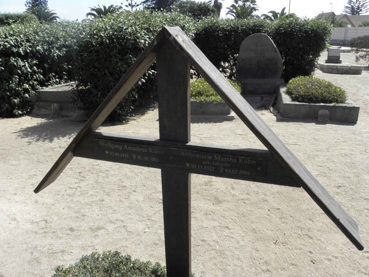 KÜHN Wolfgang Amadeus 1925-2003 &amp; Annemarie Martha LABITZKE 1922-2006