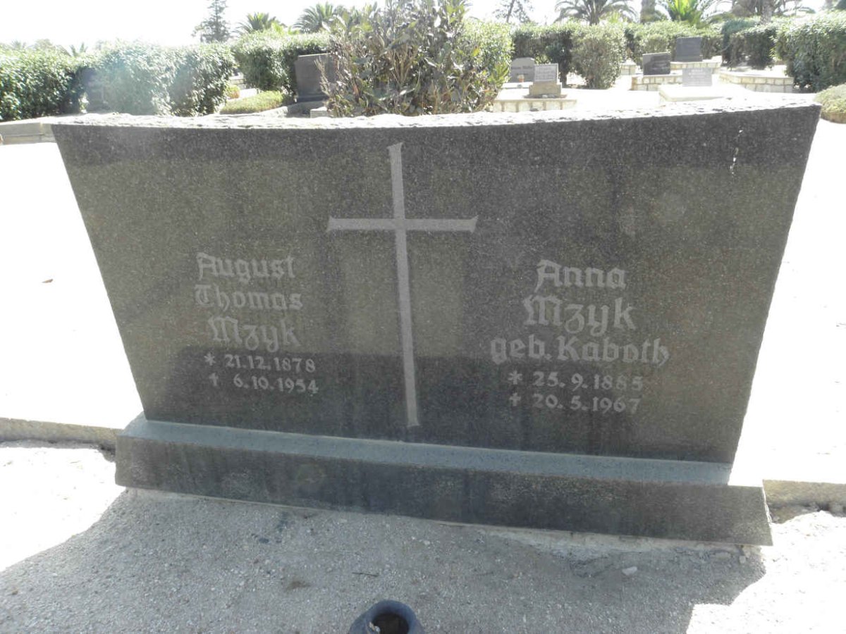 MZYK August Thomas 1878-1954 &amp; Anna KABOTH 1885-1967