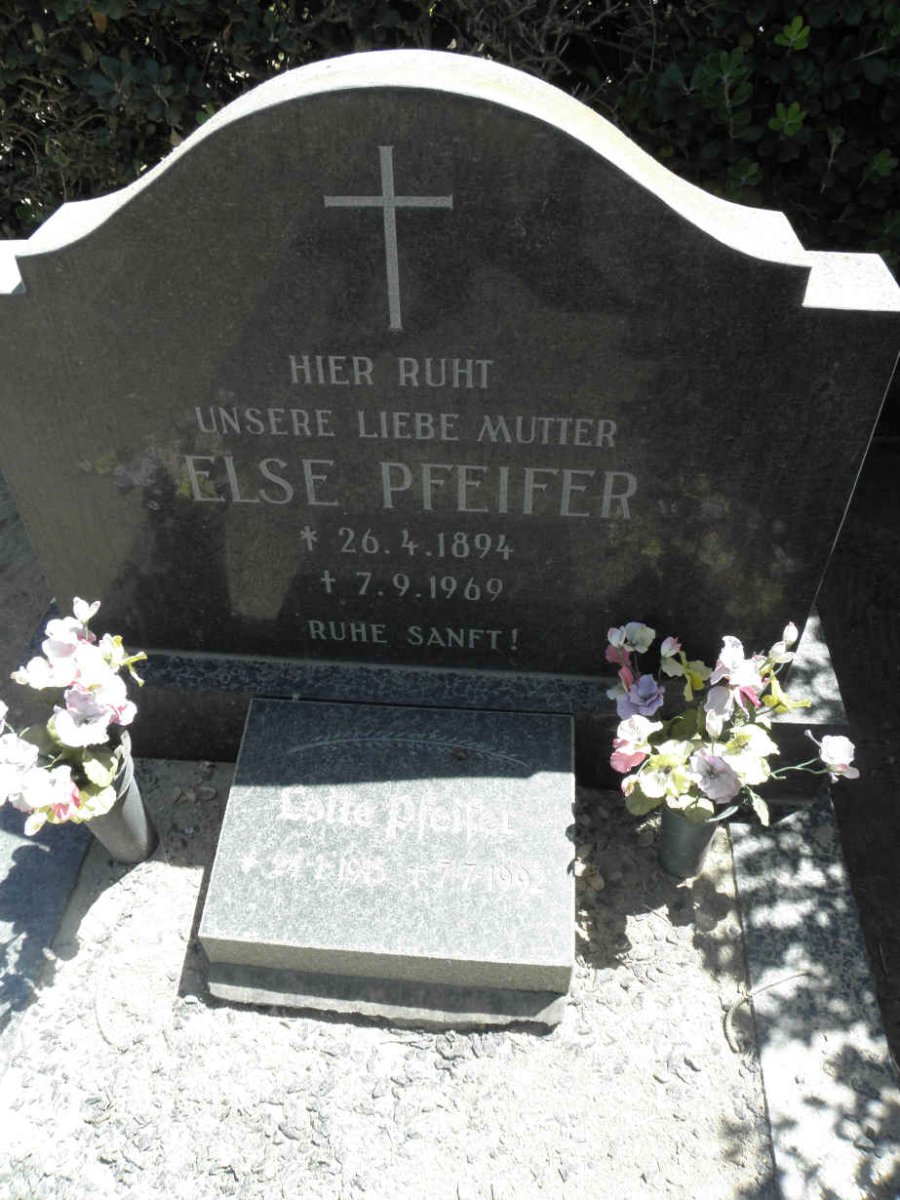 PFEIFER Else 1894-1969 :: PFEIFER Lotte 1915-1992