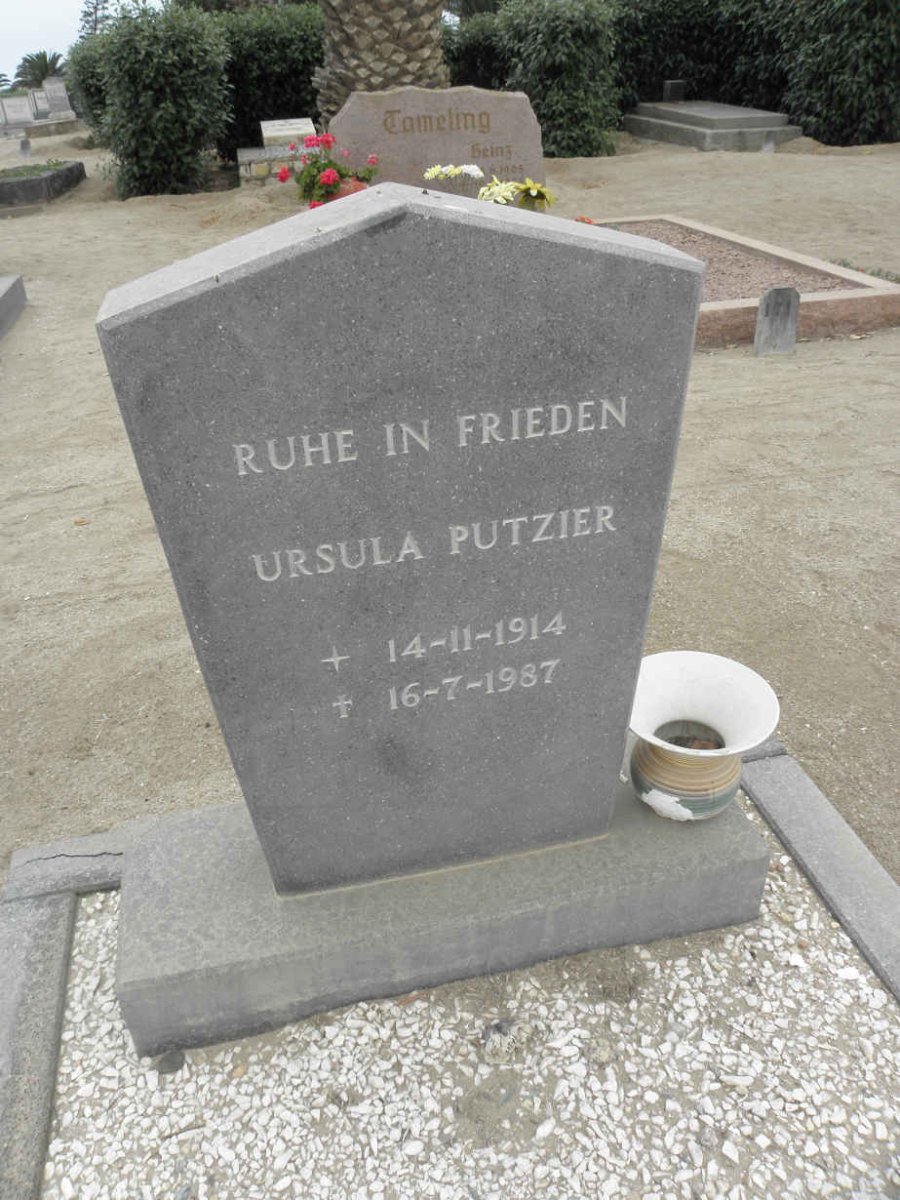 PUTZIER Ursula 1914-1987