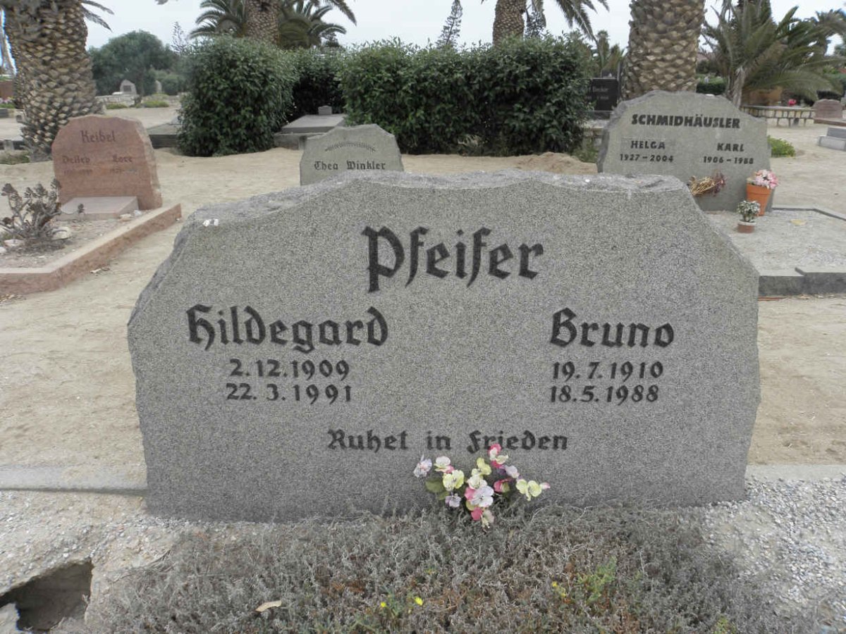 PFEIFER Bruno 1910-1988 &amp; Hildegard 1909-1991