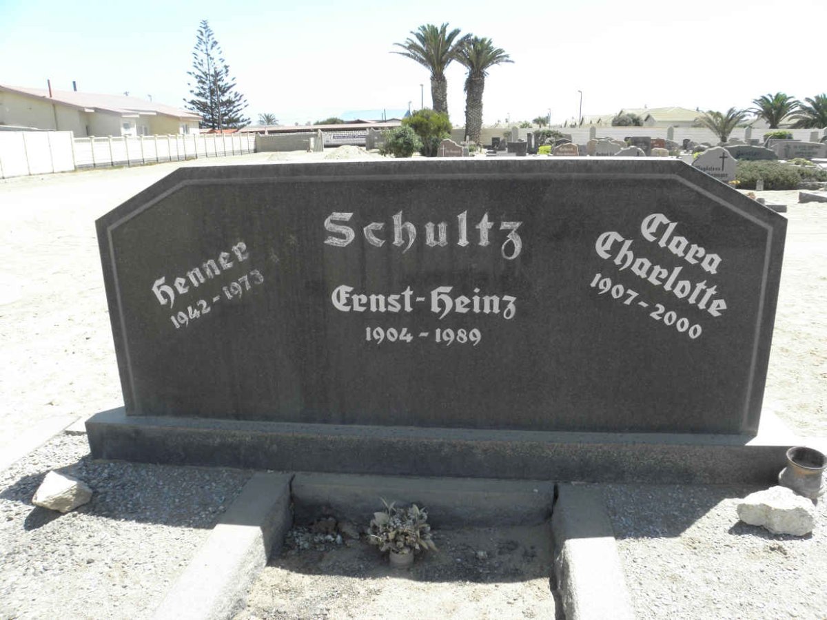 SCHULTZ Ernst-Heinz 1904-1989 &amp; Clara Charlotte 1907-2000 :: SCHULTZ Henner 1942-1973