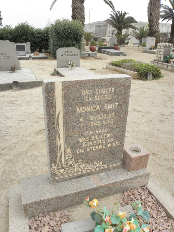 SMIT Monica 1973-1985