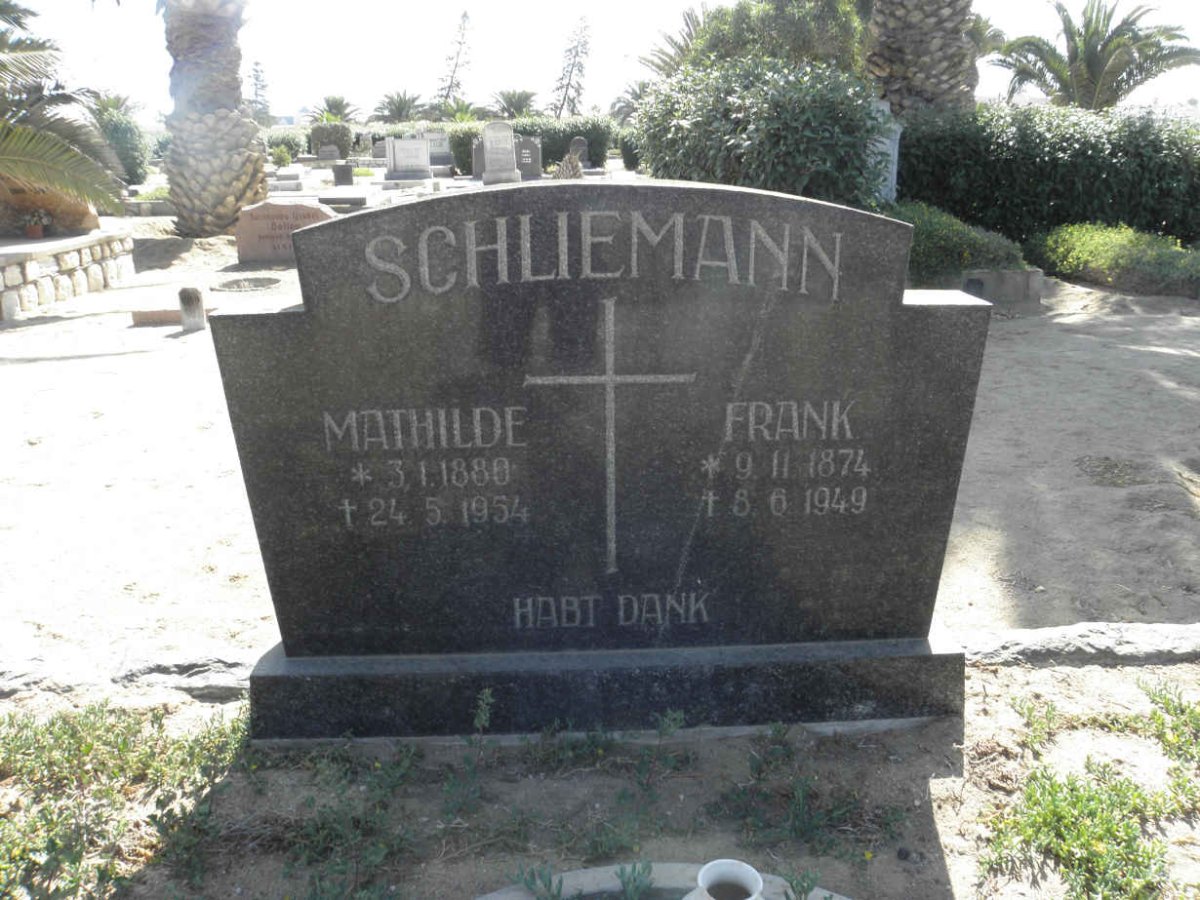 SCHLIEMANN Frank 1874-1949 &amp; Mathilde 1880-1954
