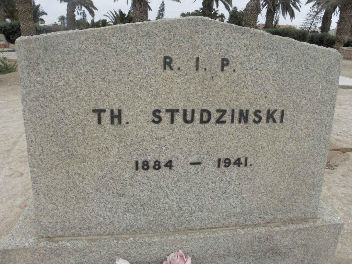 STUDZINSKI T.H. 1884-1941