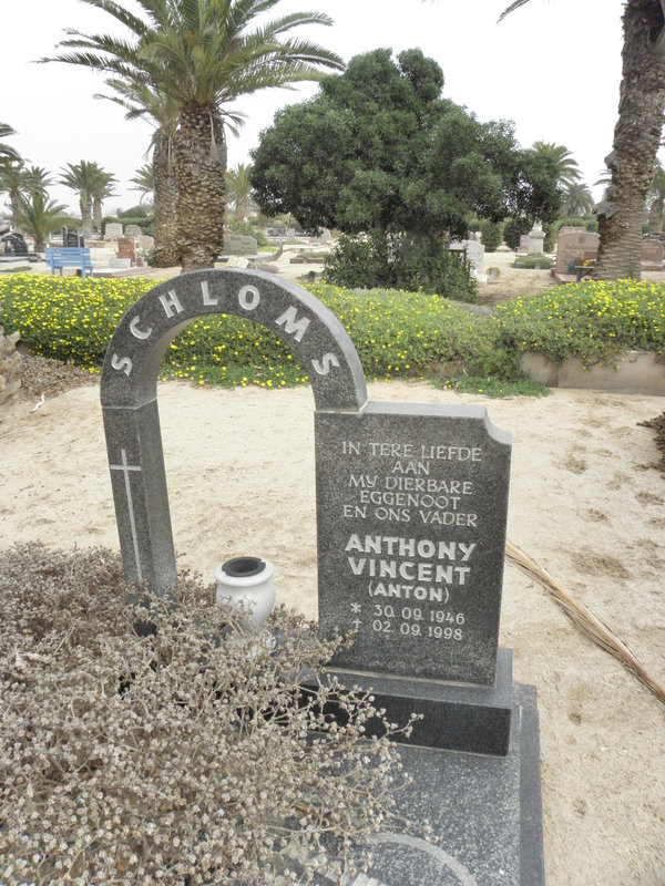 SCHLOMS Anthony Vincent 1946-1998