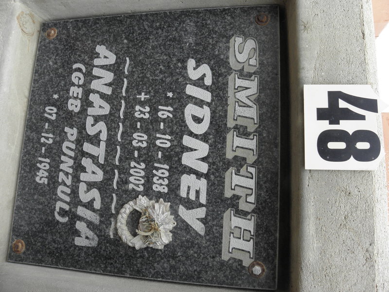 SMITH Sidney 1938-2002 &amp; Anastasia PUNZUL 1945-