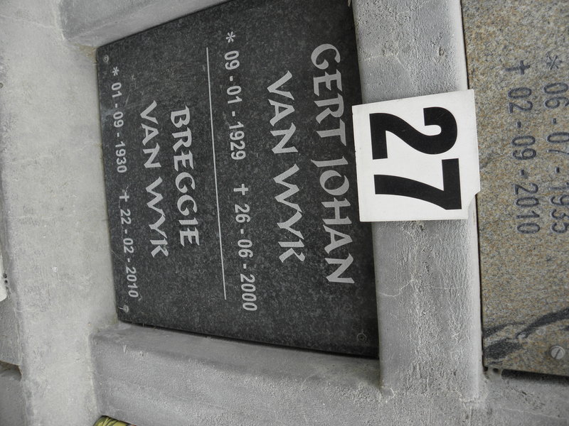 WYK Gert Johan, van 1929-2000 &amp; Breggie 1930-2010