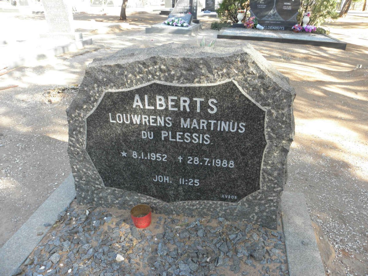ALBERTS Louwrens Martinus du Plessis 1952-1988