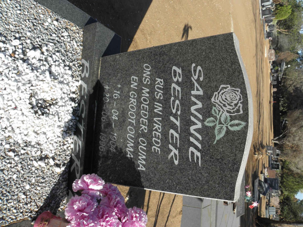 BESTER Sannie 1904-1996