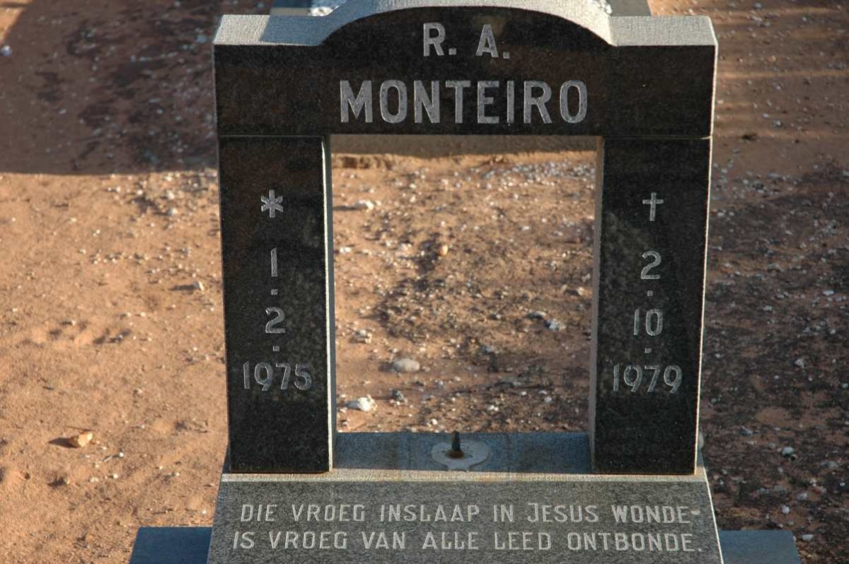 MONTEIRO R.A. 1975-1979