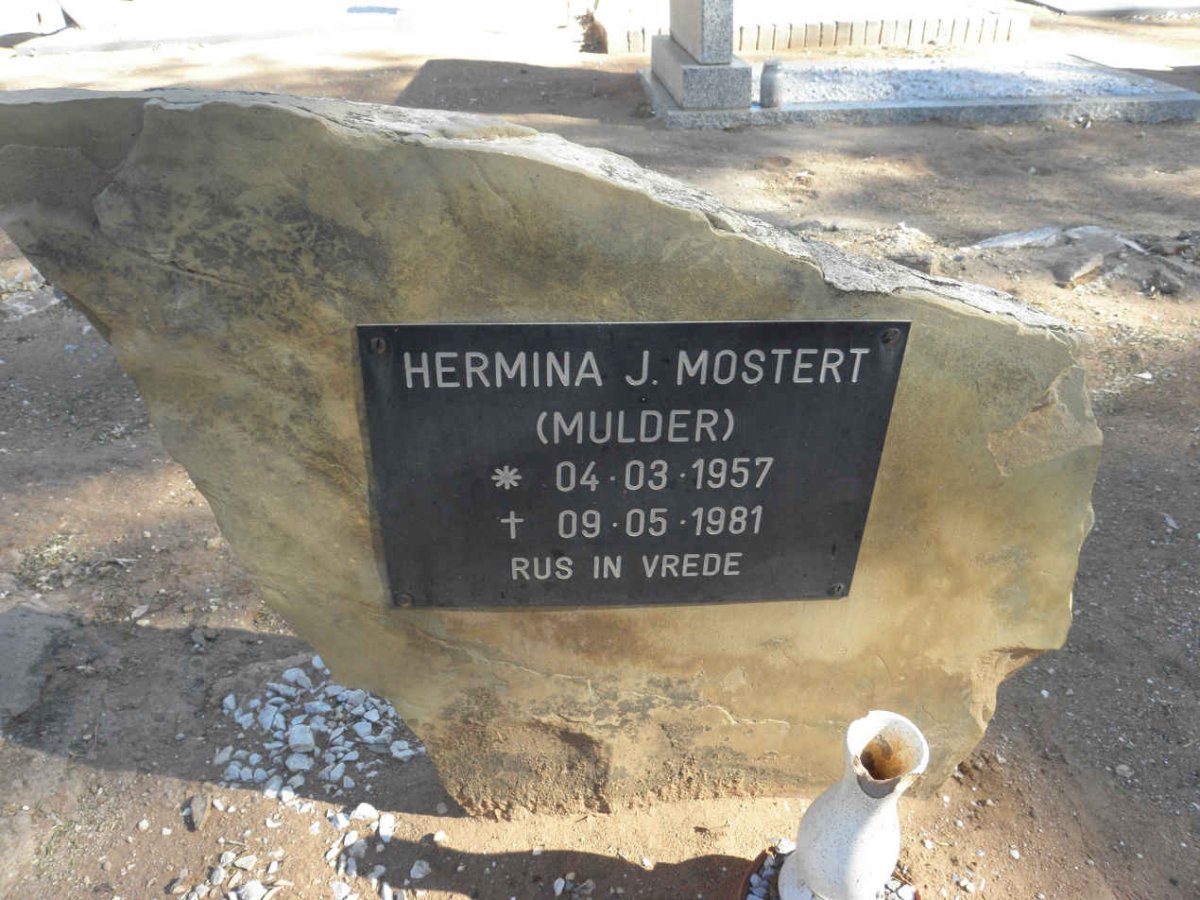 MOSTERT Hermina J. nee MULDER 1957-1981