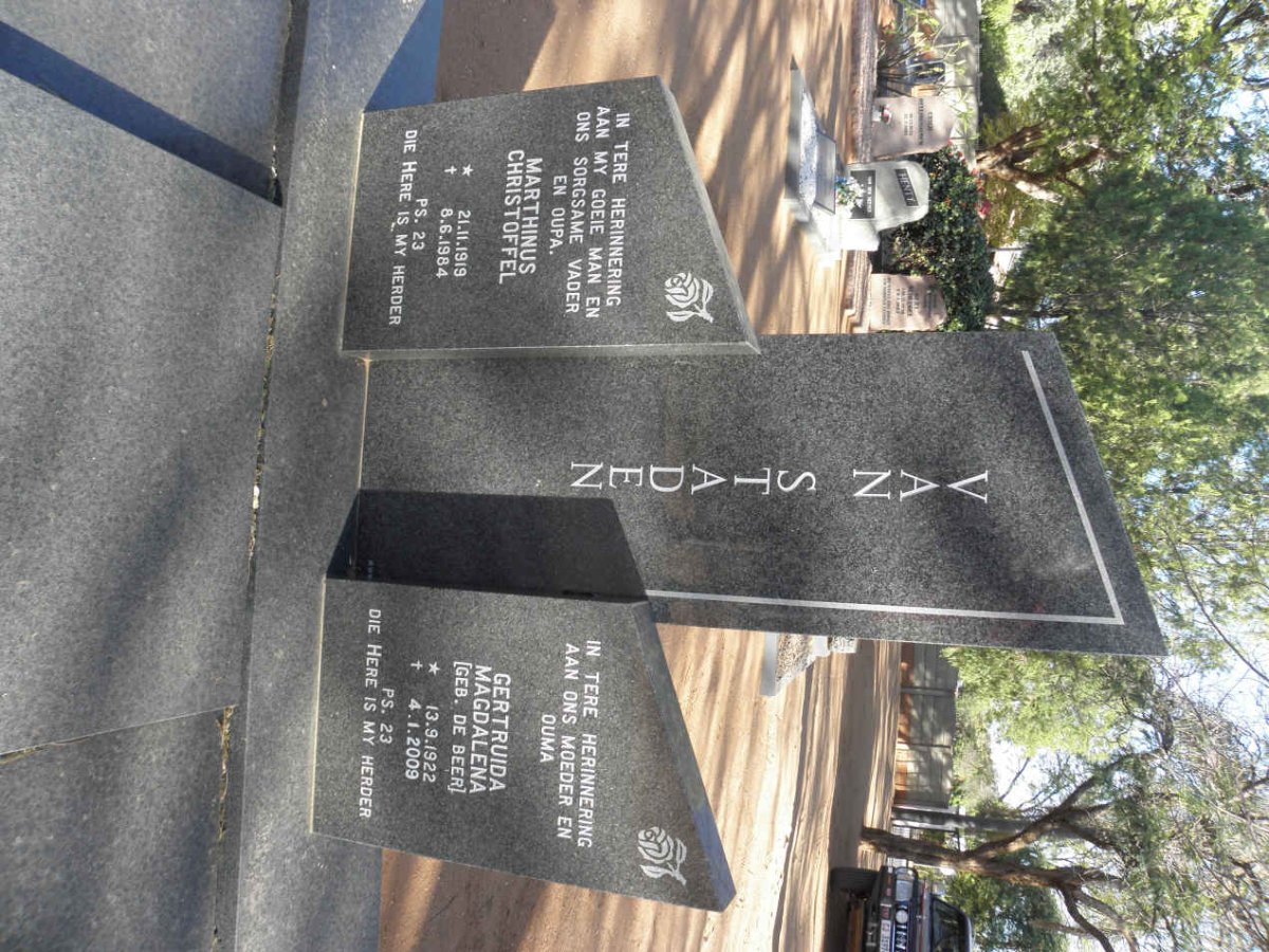 STADEN Marthinus Christoffel, van 1919-1984 &amp; Gertruida Magdalena DE BEER 1922-2009