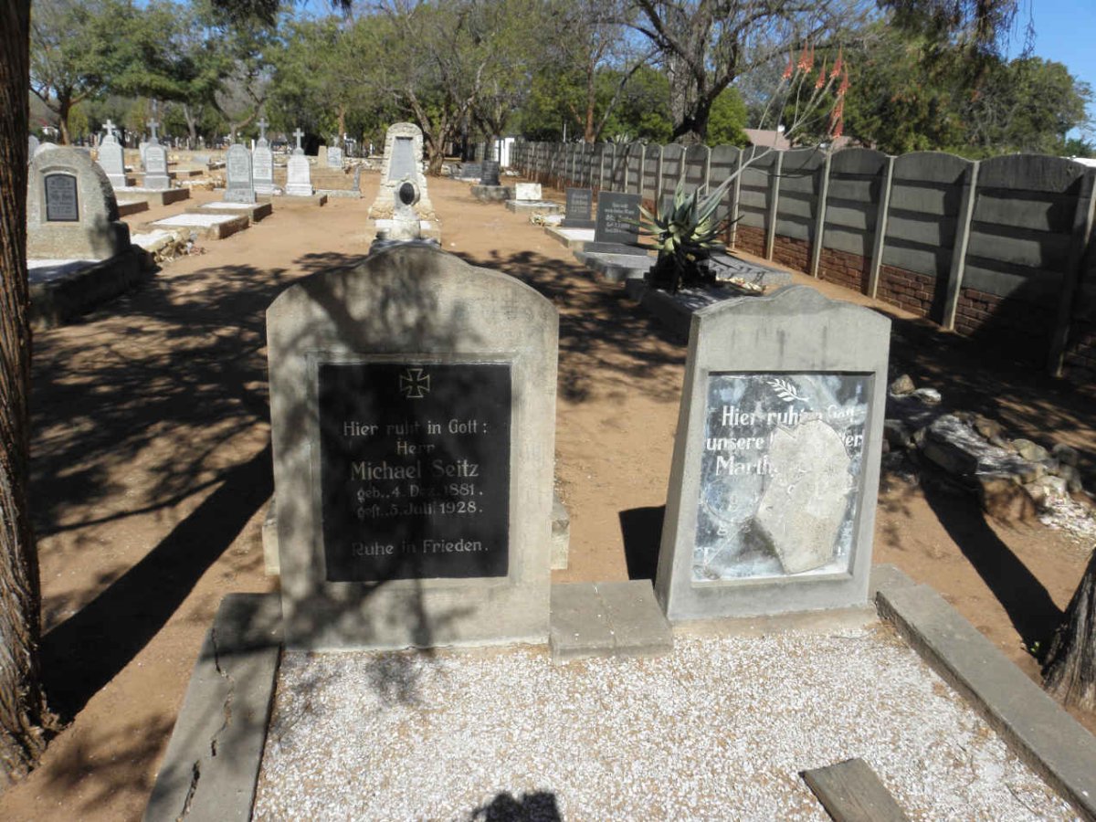 SEITZ Michael 1881-1928 &amp; Martha ?