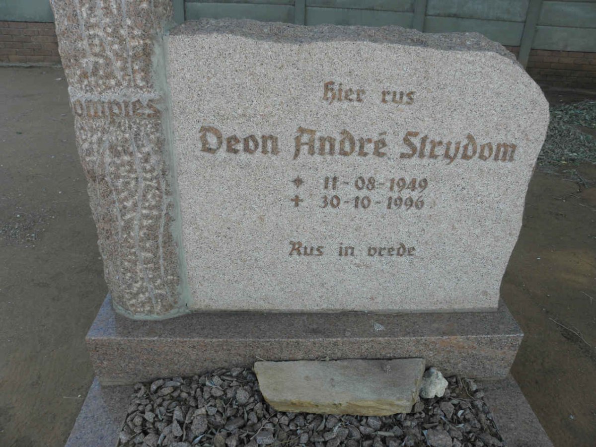 STRYDOM Deon André 1949-1996