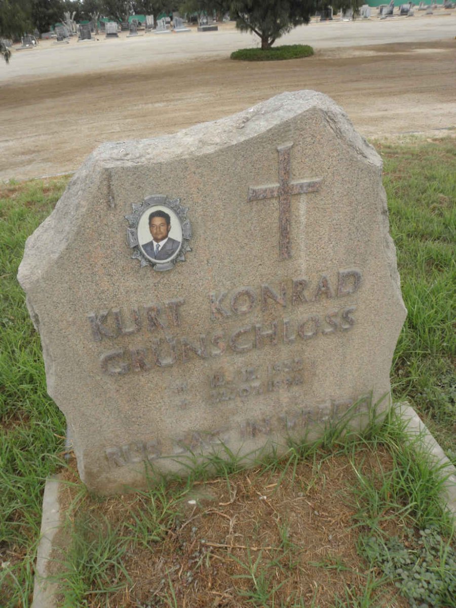 GRŰNSCHLOSS Kurt Konrad 1932-1994
