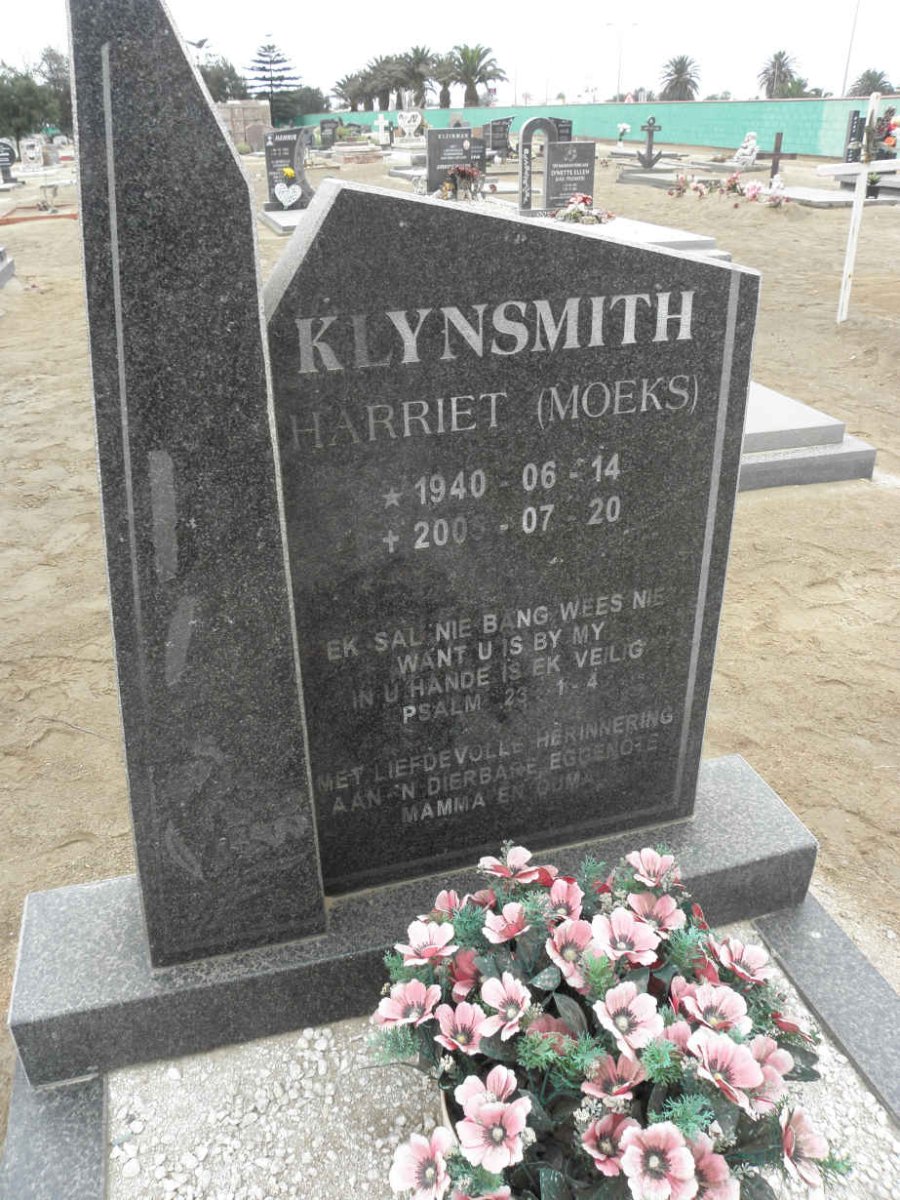 KLYNSMITH Harriet 1940-2005