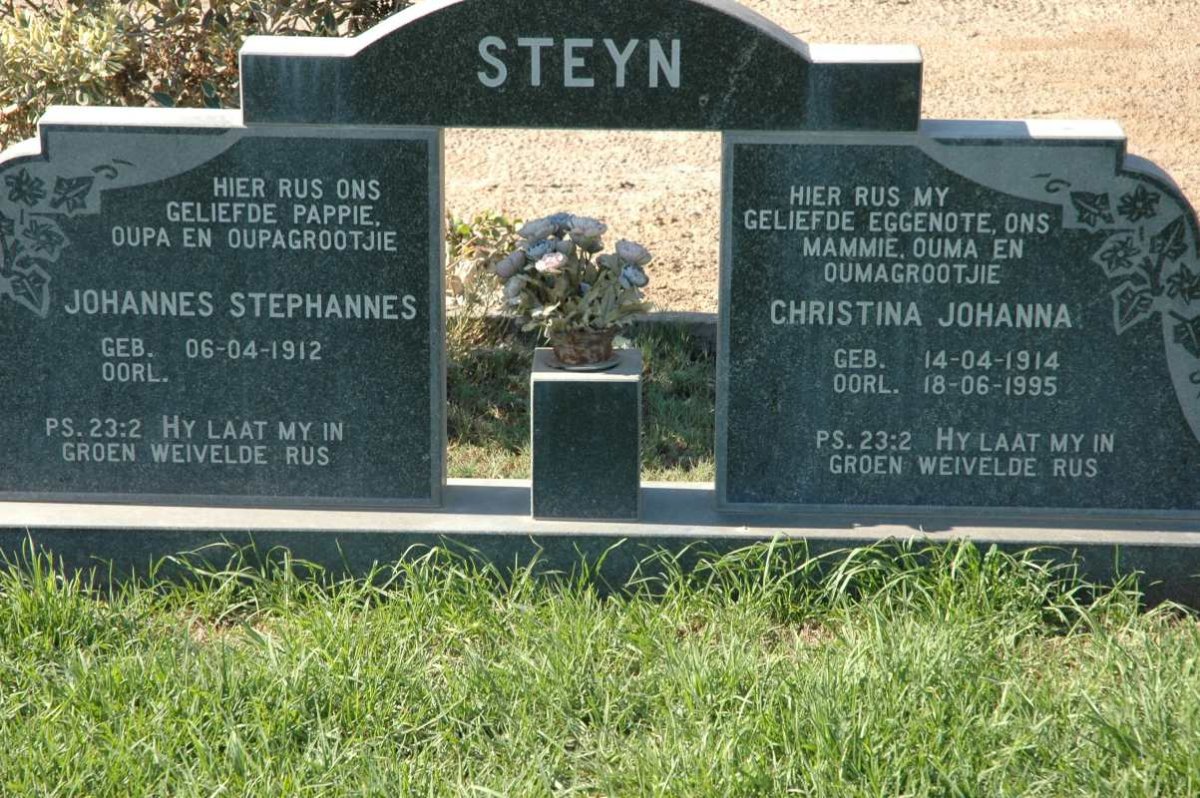 STEYN Johannes Stephannes 1912- &amp; Christina Johanna 1914-1995