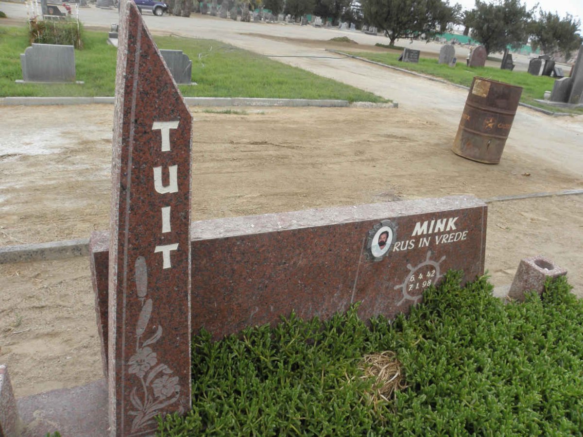 TUIT Mink 1942-1998