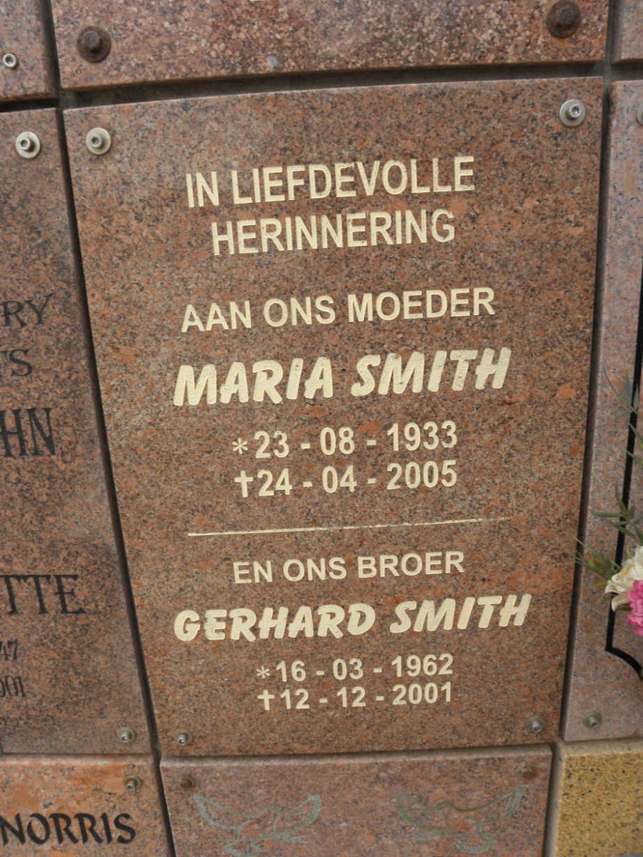 SMITH Maria 1933-2005 :: SMITH Gerhard 1962-2001