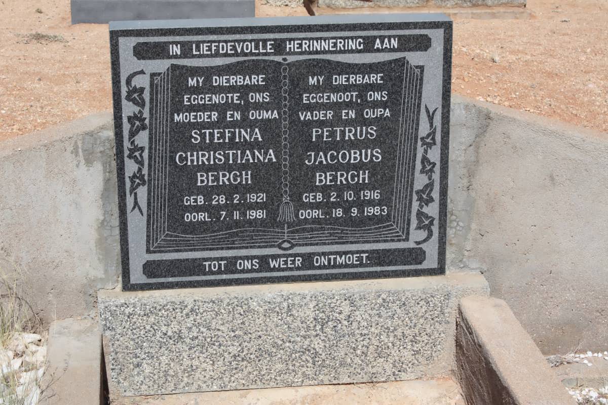 BERGH Petrus Jacobus 1916-1983 &amp; Stefina Christina 1921-1981