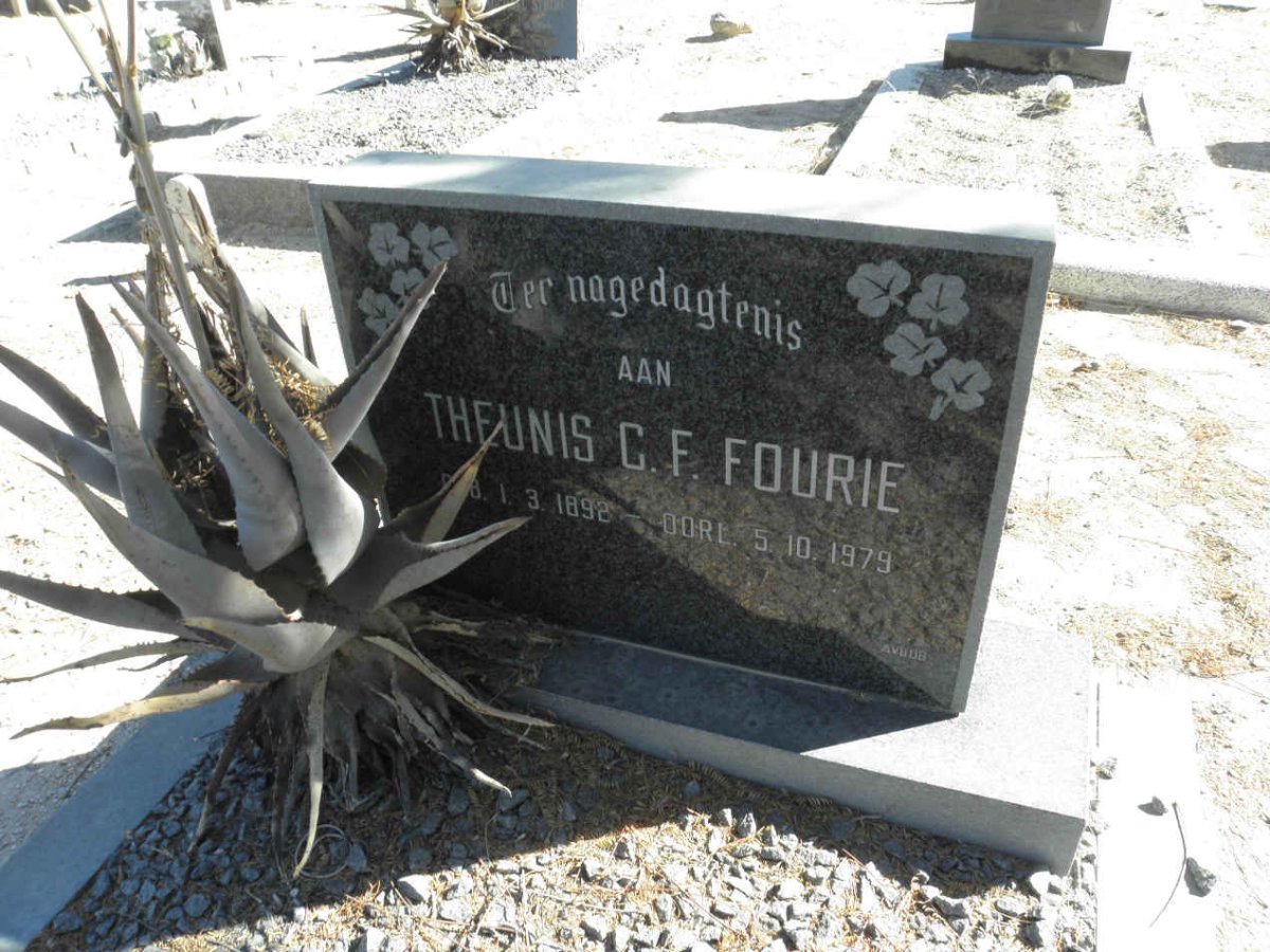FOURIE Theunis C.F. 1892-1979 &amp; Wilhelmina M. 1895-1968