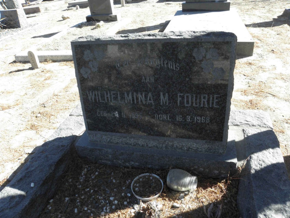 FOURIE Theunis C.F. 1892-1979 &amp; Wilhelmina M. 1895-1968