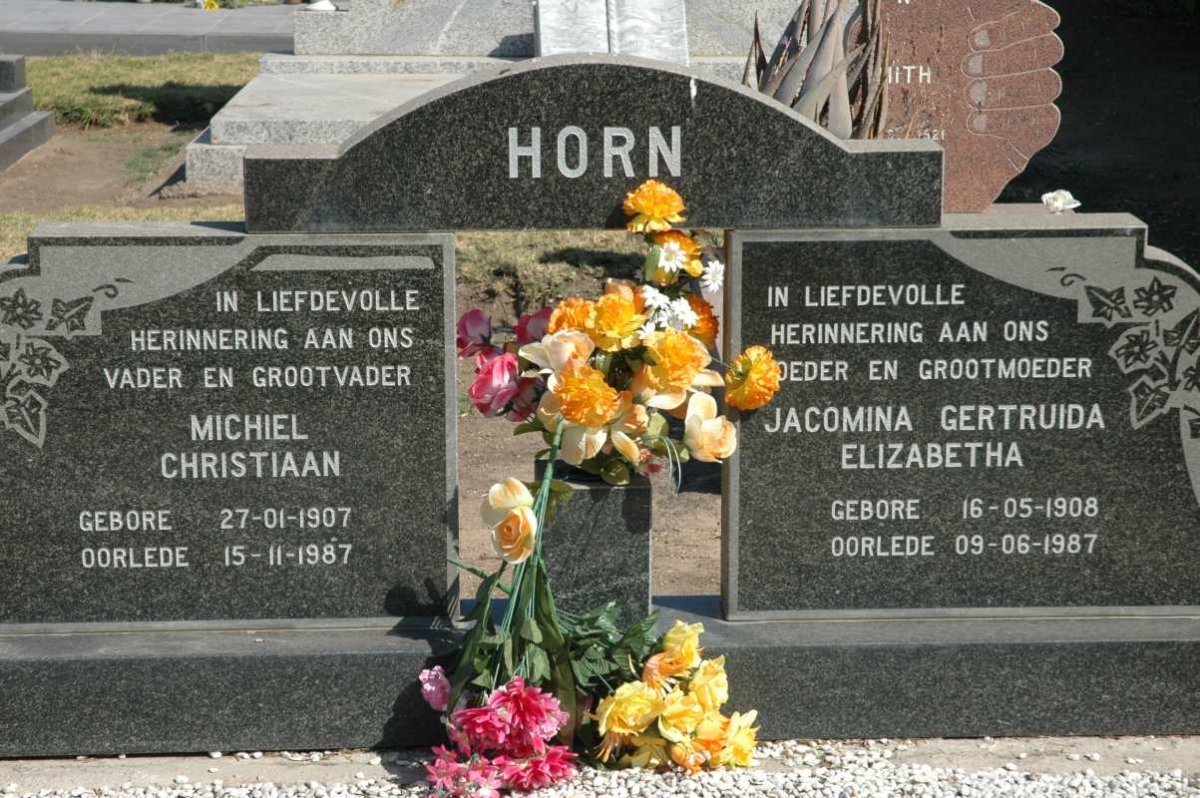 HORN Michiel Christiaan 1907-1987 &amp; Jacomina Gertruida Elizabetha 1908-1987