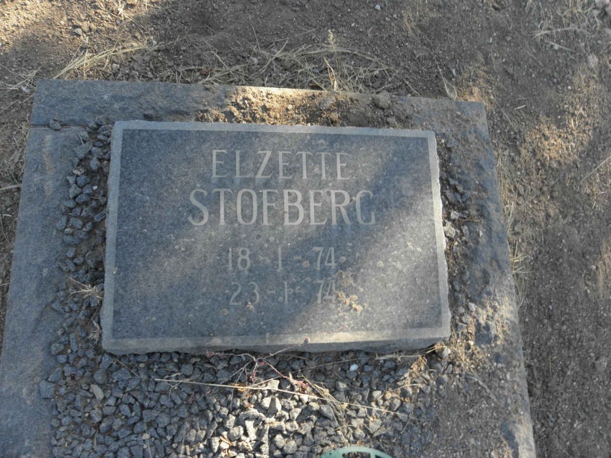 STOFBERG Elzette 1974-1974