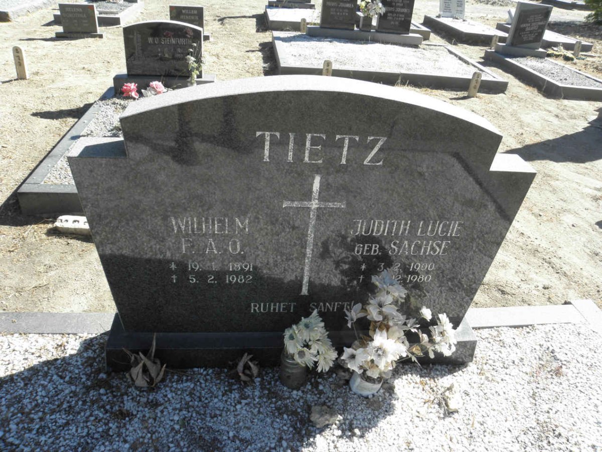 TIETZ Wilhelm F.A.O. 1891-1982 &amp; Judith Lucie SACHSE 1900-1980