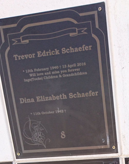 SCHAEFER Trevor Edrick 1940-2016 :: SCHAEFER Dina Elizabeth 1942-
