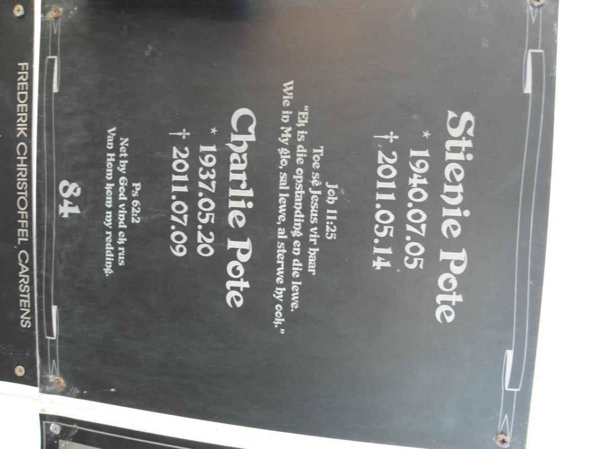 POTE Charlie 1937-2011 &amp; Stienie 1940-2011