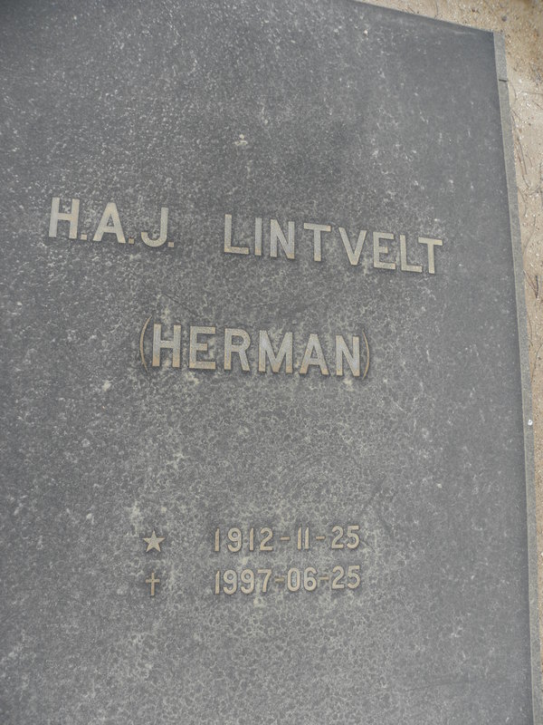 LINTVELT H.A.J. 1912-1997