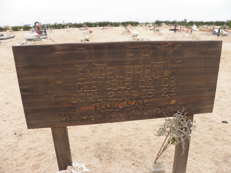 ENGELBRECHT Frik 1949-2007