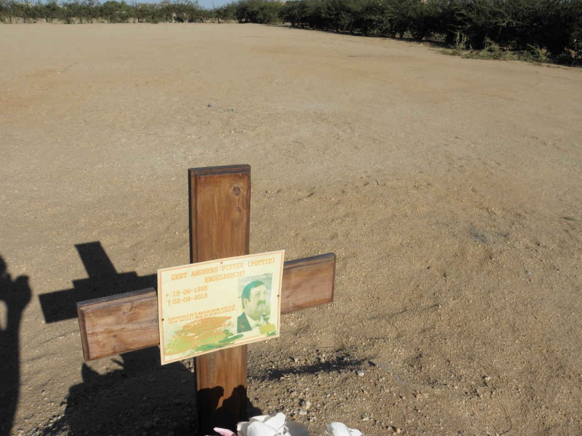 ENGELBRECHT Gert Andreas Pieter 1955-2015