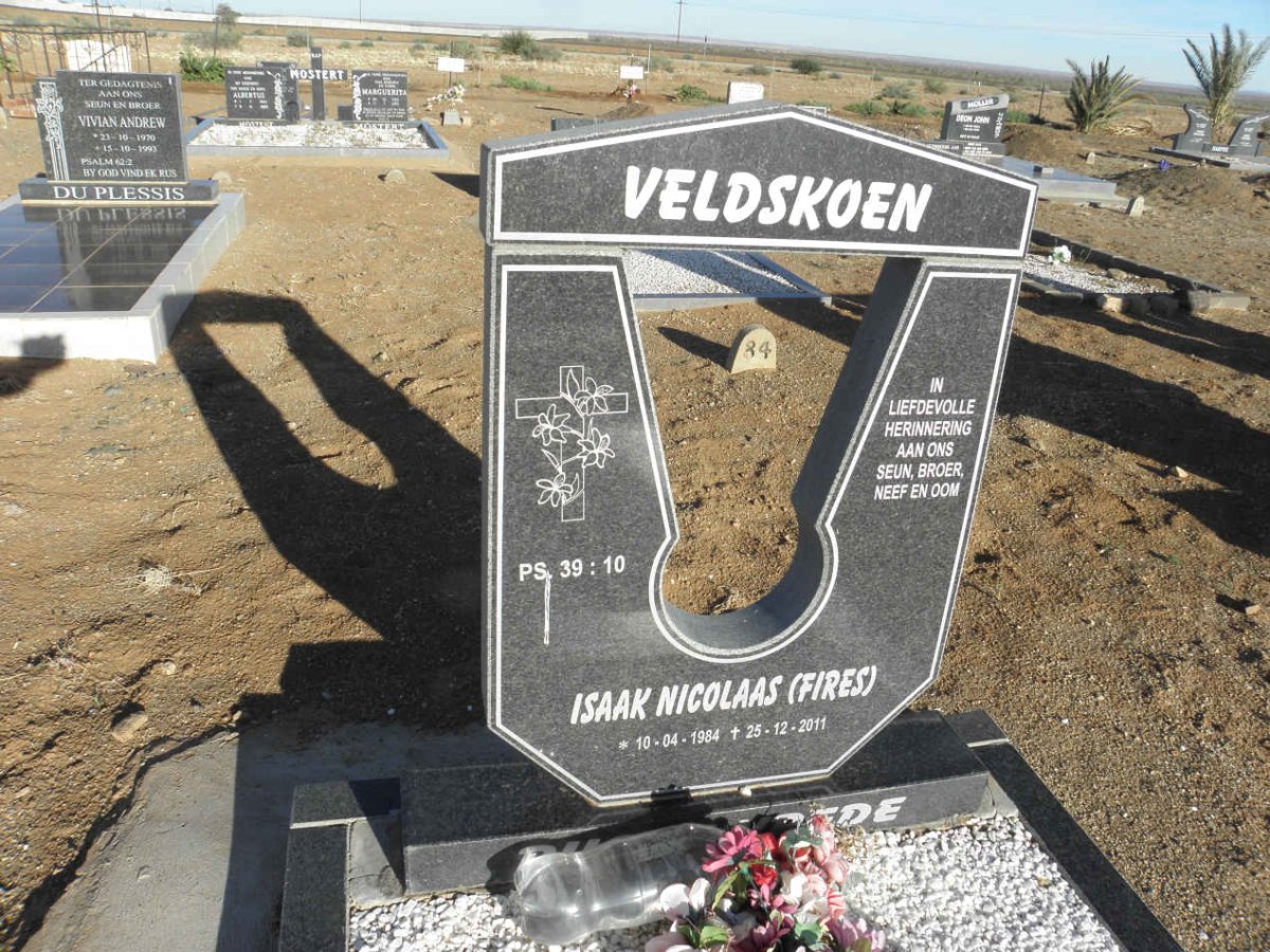 VELDSKOEN Isaak Nicolaas 1984-2011