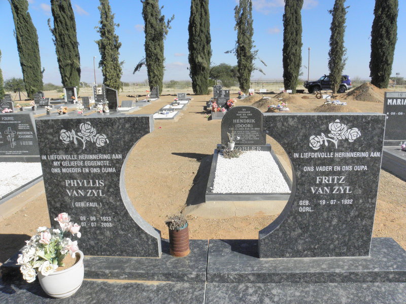 ZYL Fritz, van 1932- &amp; Phyllis FAUL 1933-2003