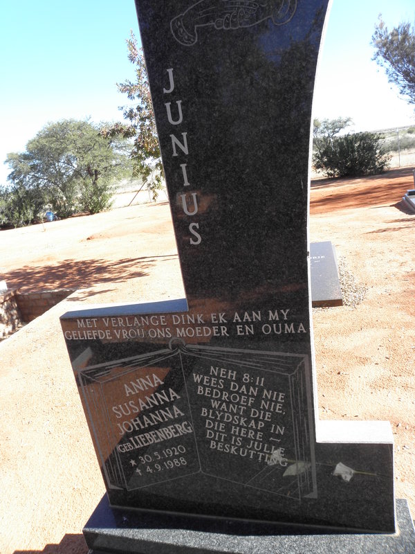 JUNIUS Anna Susanna Johanna nee LIEBENBERG 1920-1988