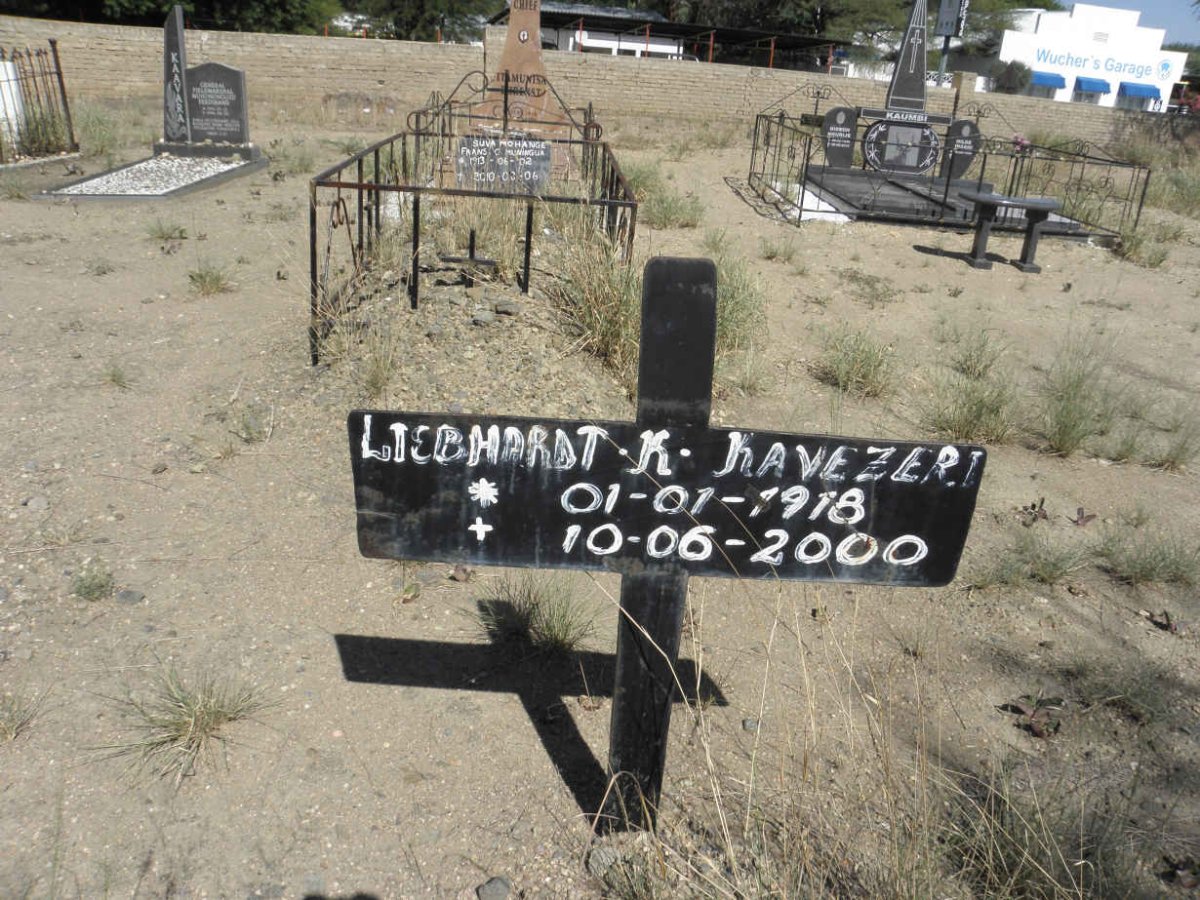 LIEBHARDT K. Kavezeri 1918-2000