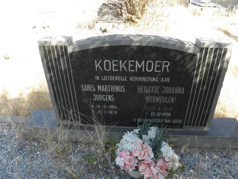 KOEKEMOER Sarel Marthinus Jurgens 1916-1974 &amp; Heiletje Johanna VERMEULEN 1905-1996