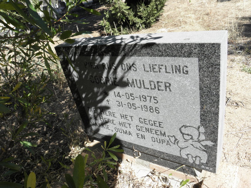 MULDER Corrie 1975-1986