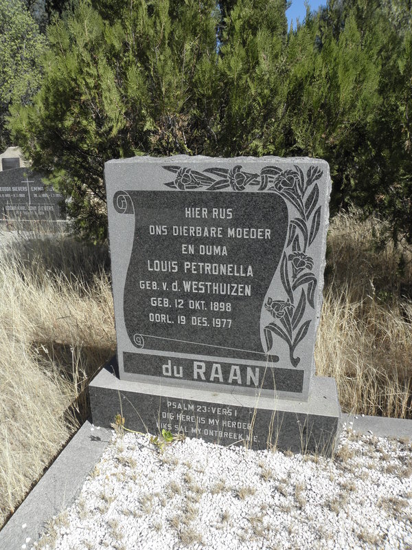RAAN Louis Petronella, du nee V.D. WESTHUIZEN 1898-1977