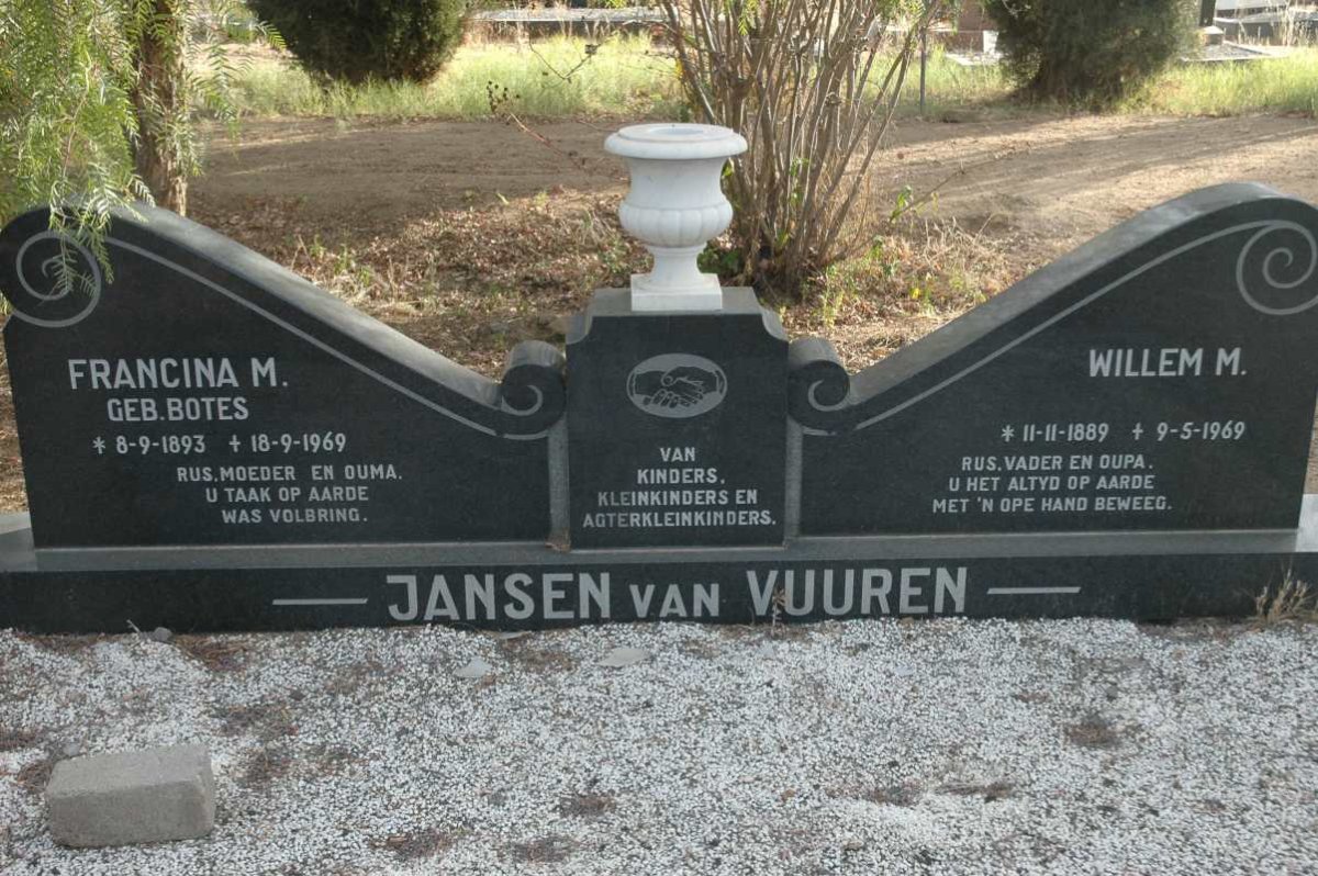VUUREN Willem M., Jansen van 1889-1969 &amp; Francina M. BOTES 1893-1969