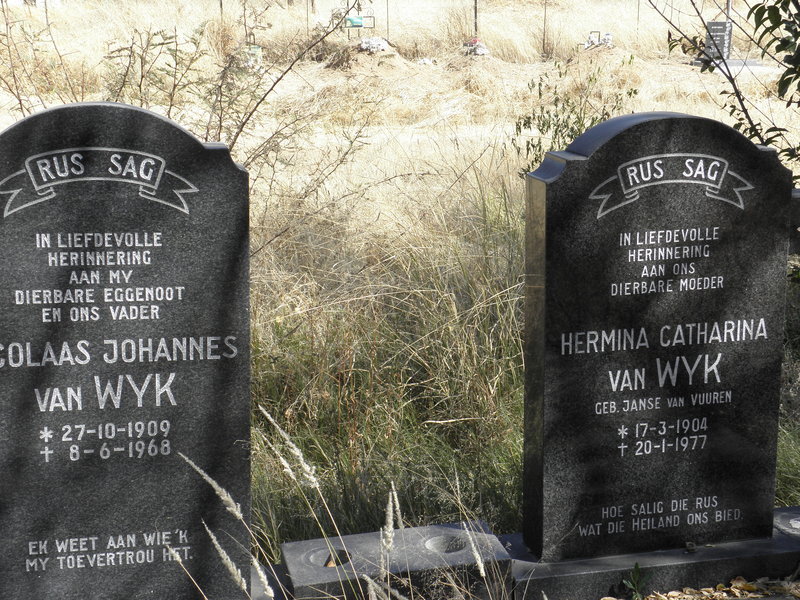 WYK Nicolaas Johannes, van 1909-1968 &amp; Hermina Catharina JANSE VAN VUUREN 1904-1977