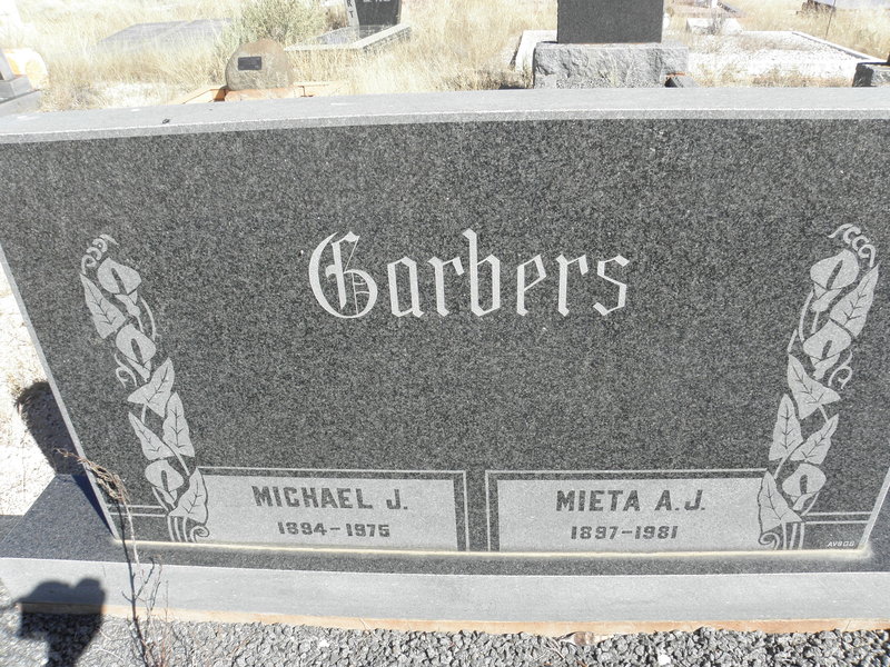 GARBERS Michael J. 1894-1975 &amp; Mieta A.J. 1897-1981
